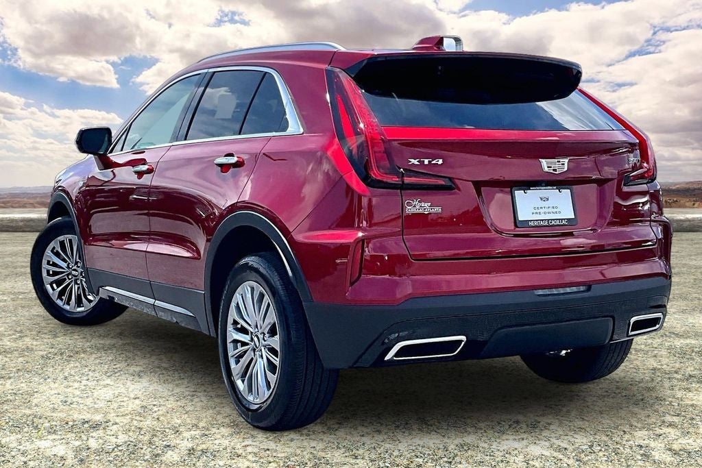 2025 Cadillac XT4 Premium Luxury