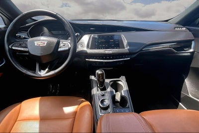 2022 Cadillac XT4 Premium Luxury