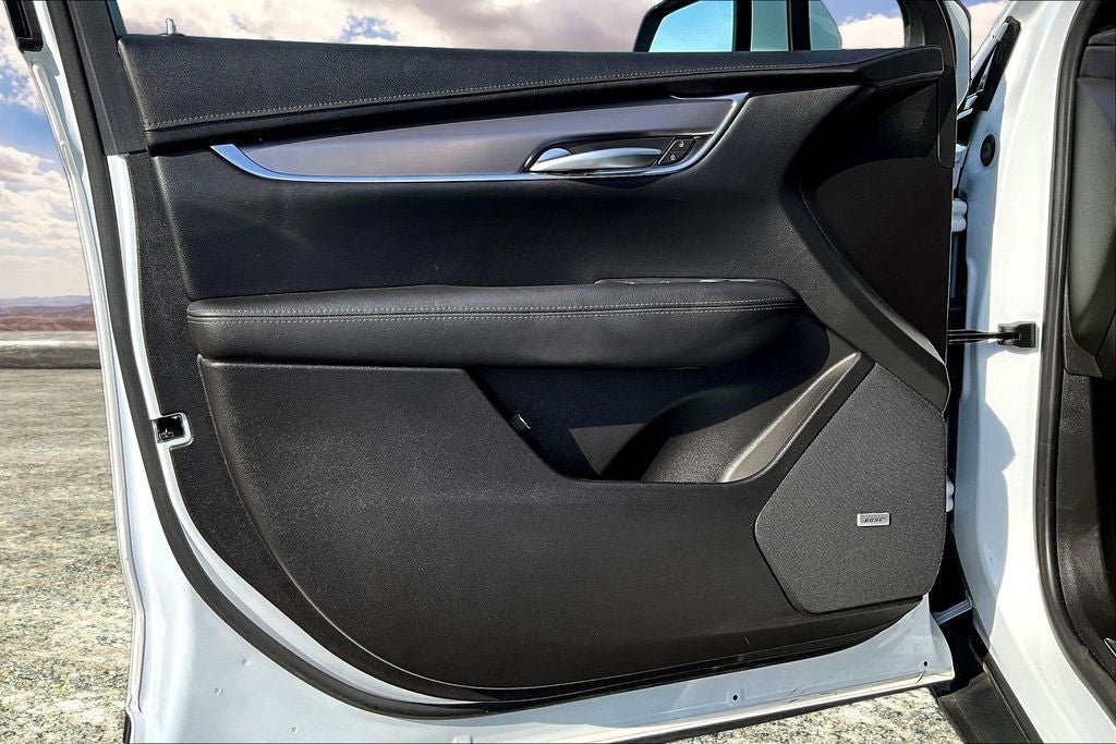 2025 Cadillac XT5 Luxury