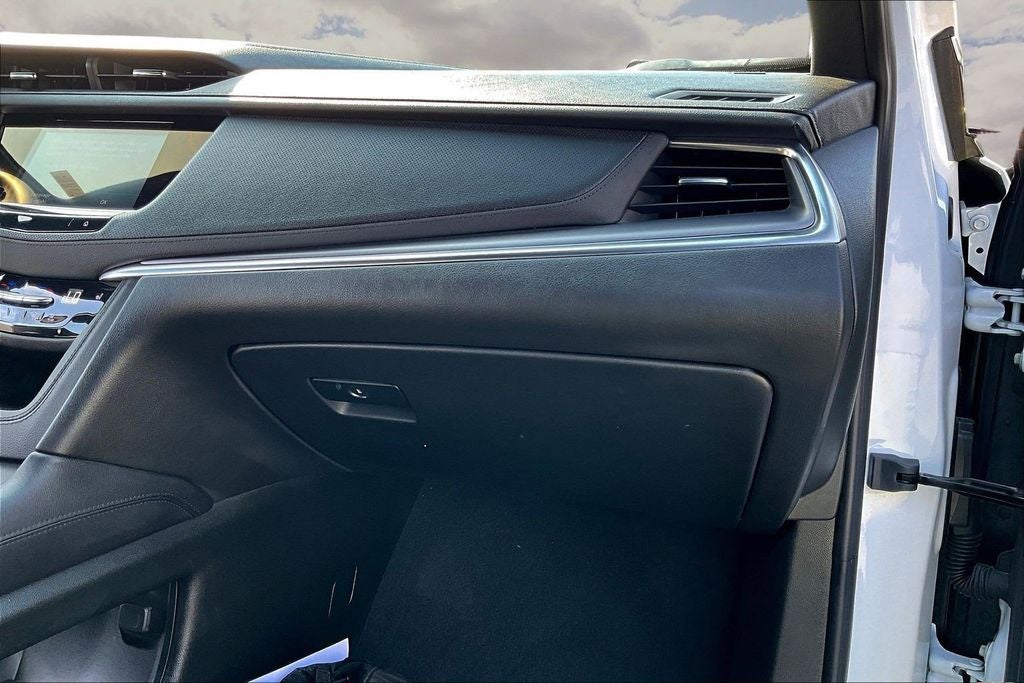 2025 Cadillac XT5 Luxury