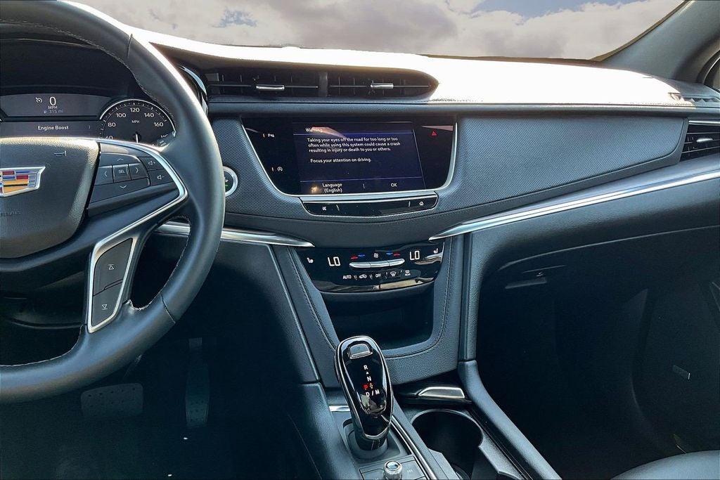 2025 Cadillac XT5 Luxury