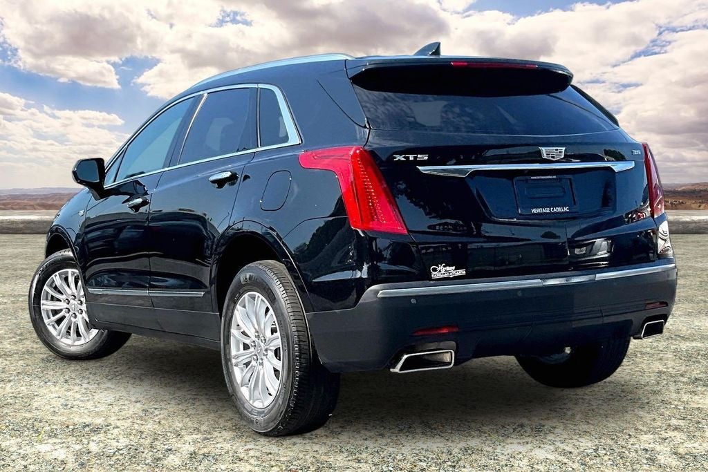 2017 Cadillac XT5 Base