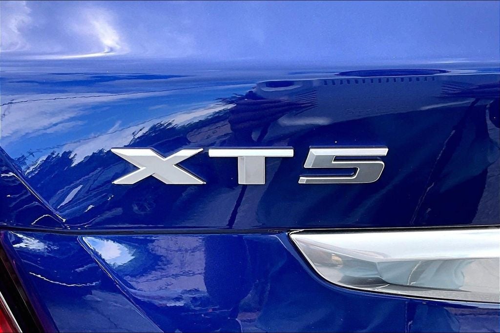 2025 Cadillac XT5 Premium Luxury