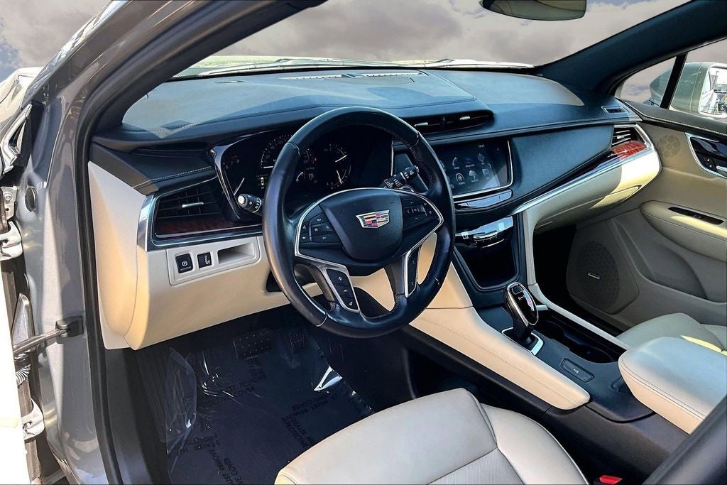 2018 Cadillac XT5 Luxury