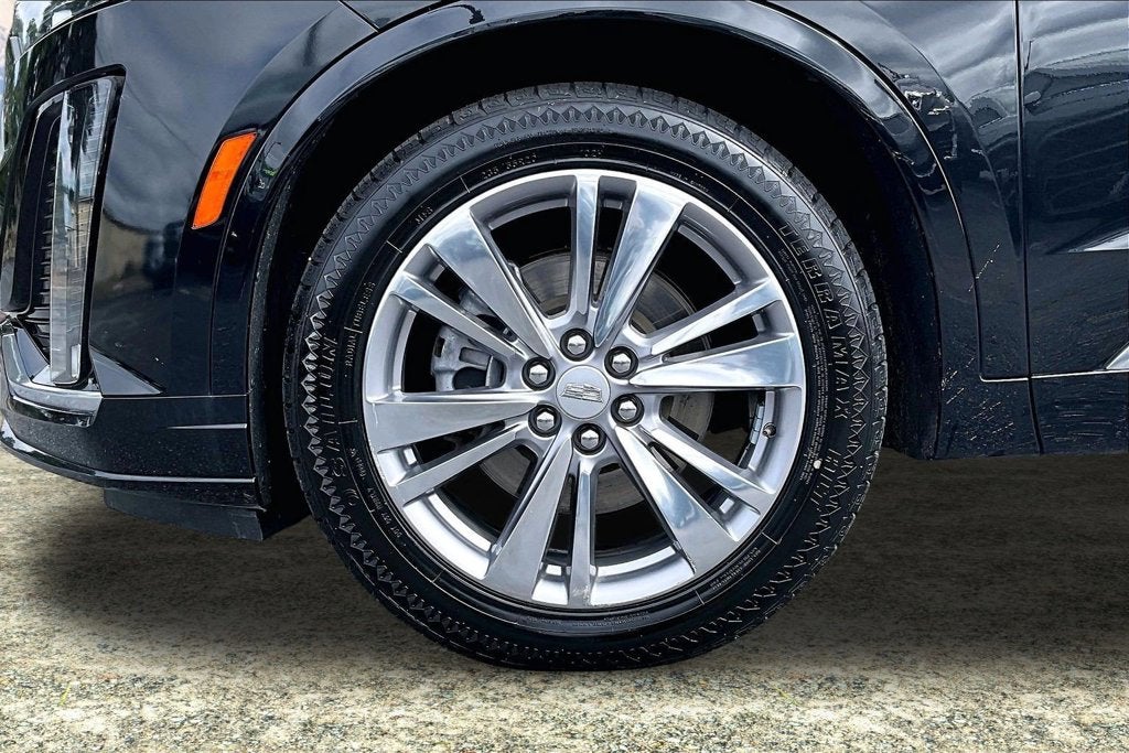 2024 Cadillac XT6 Premium Luxury