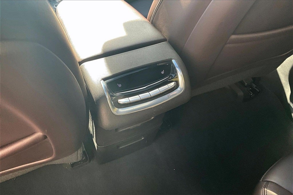 2022 Cadillac XT6 Premium Luxury