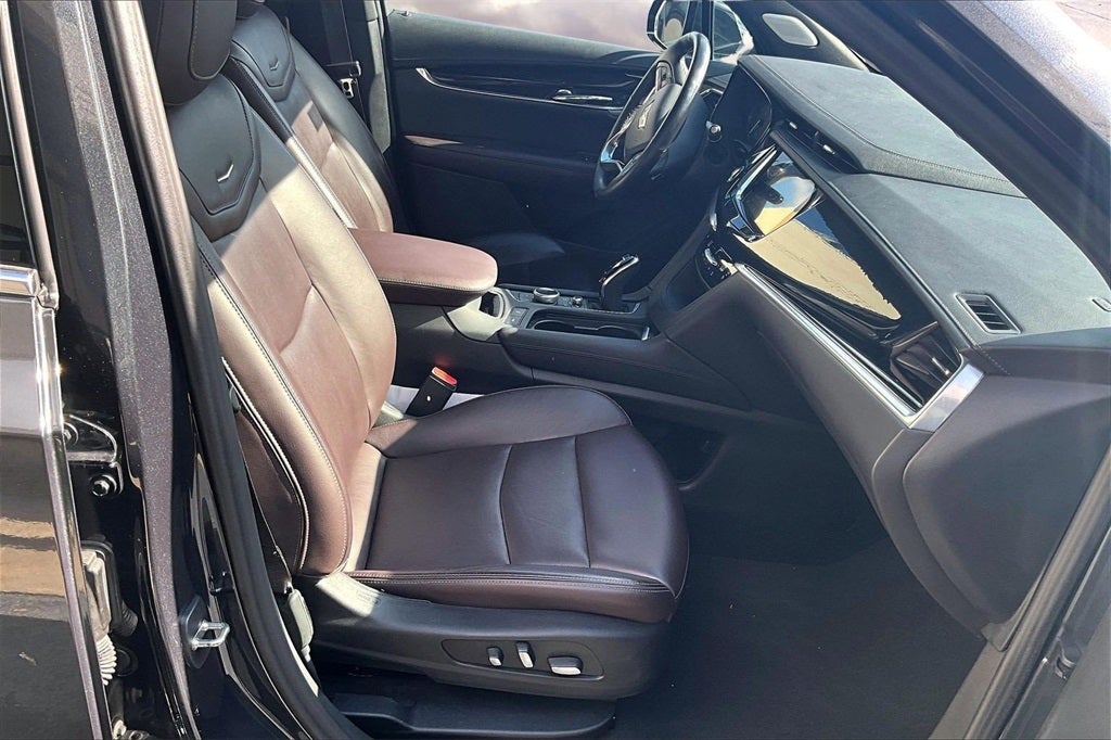 2022 Cadillac XT6 Premium Luxury