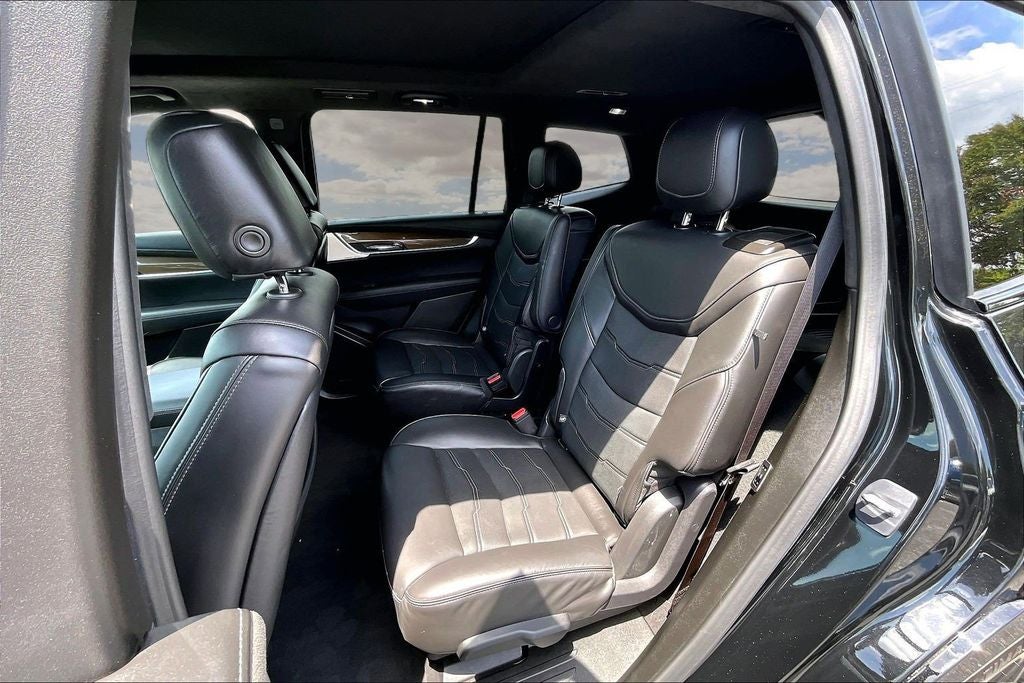 2023 Cadillac XT6 Sport