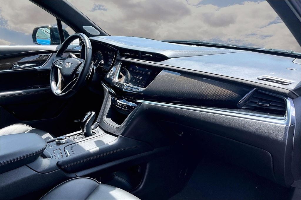 2023 Cadillac XT6 Sport