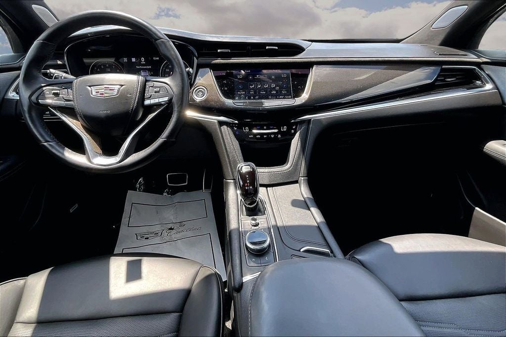 2023 Cadillac XT6 Sport