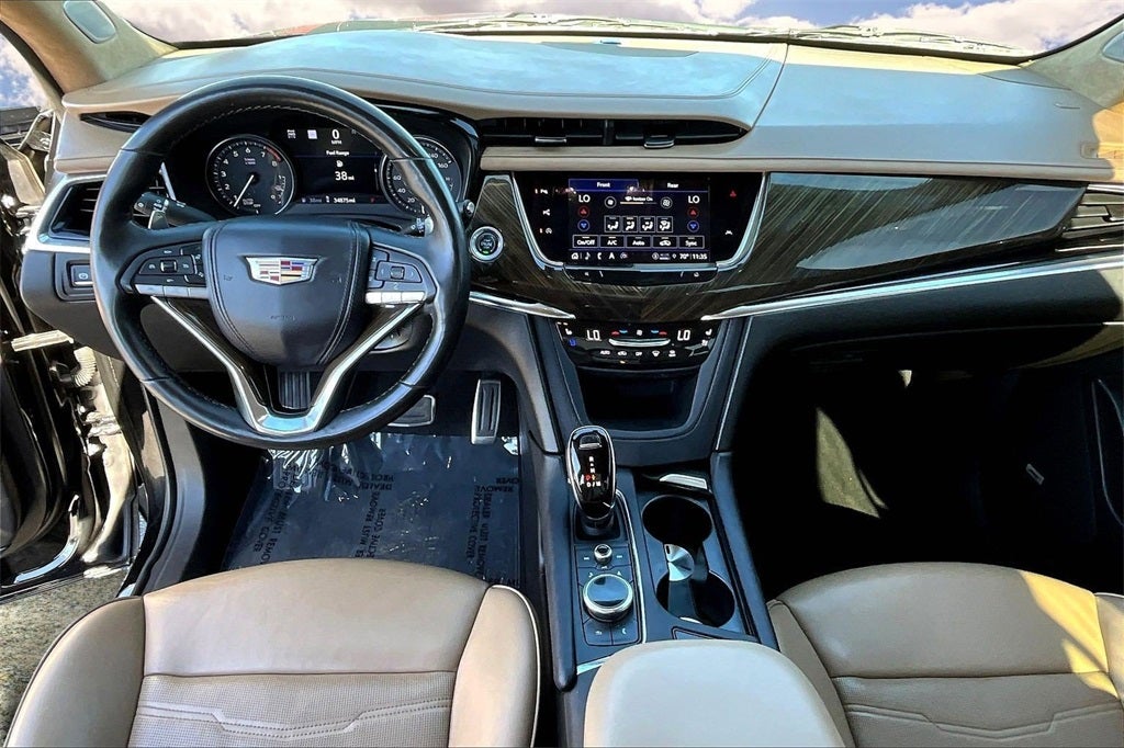 2023 Cadillac XT6 Sport