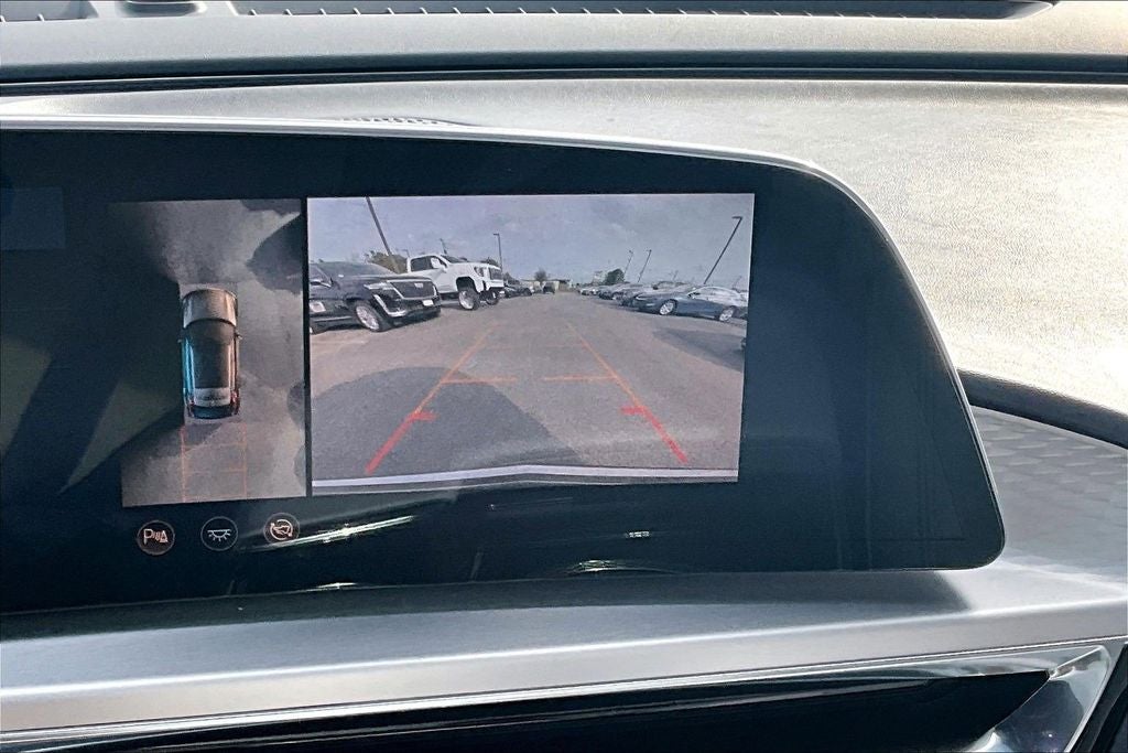 2023 Cadillac LYRIQ Luxury