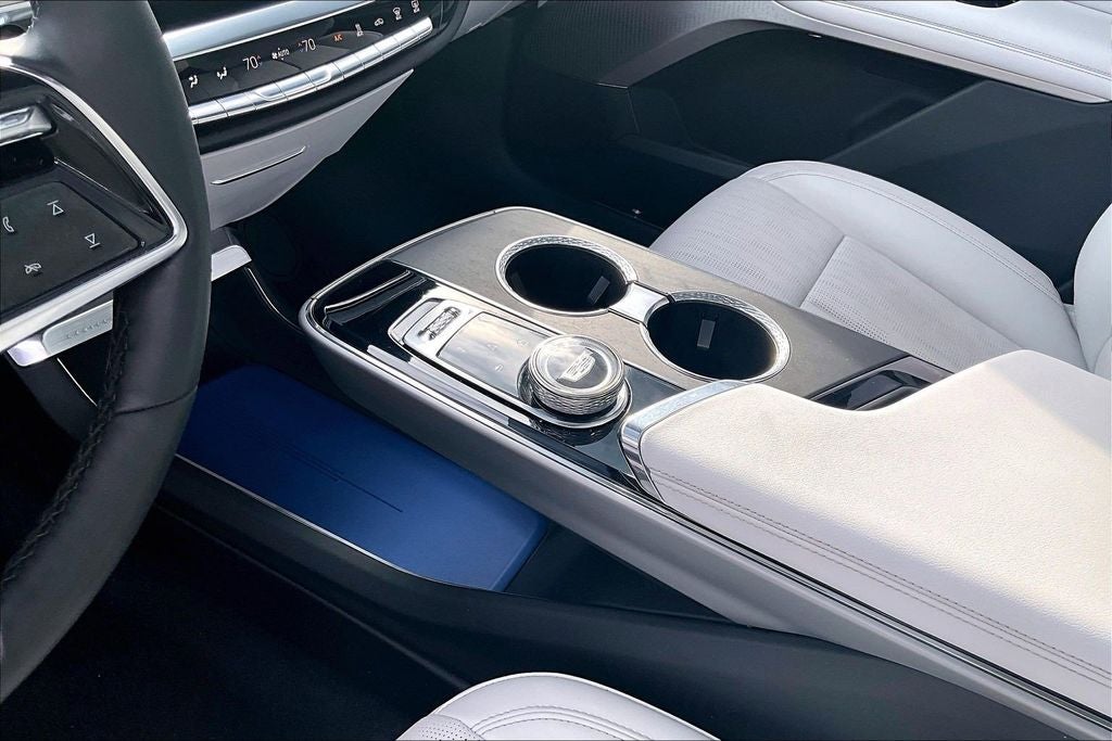 2023 Cadillac LYRIQ Luxury