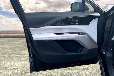2023 Cadillac LYRIQ Luxury