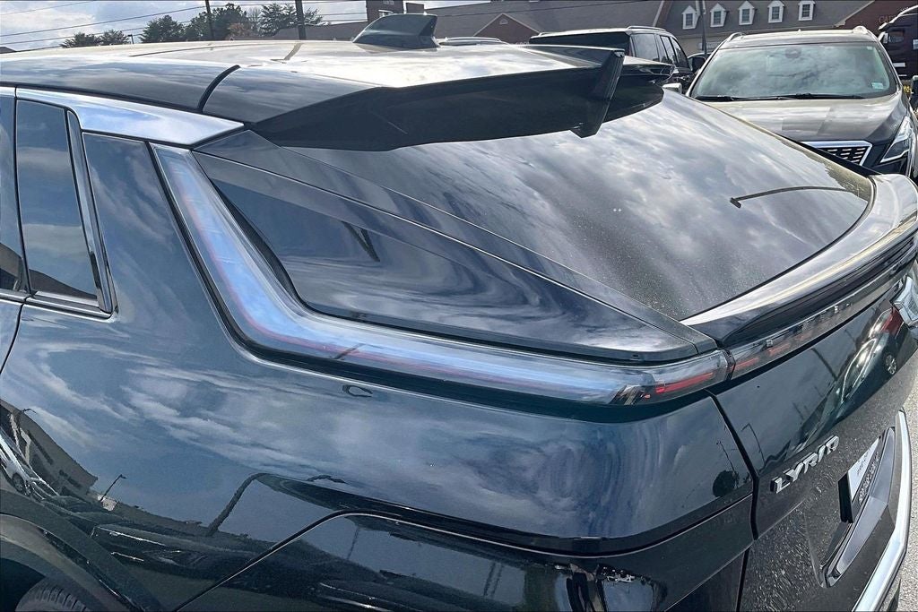 2023 Cadillac LYRIQ Luxury