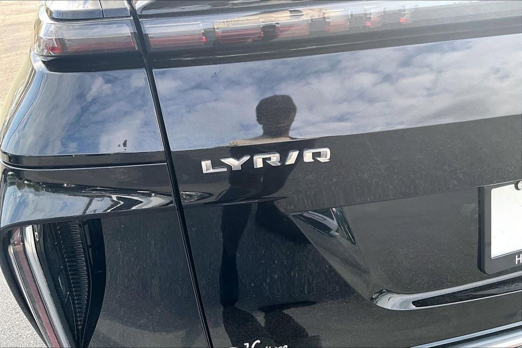 2023 Cadillac LYRIQ Luxury