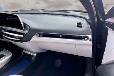 2023 Cadillac LYRIQ Luxury