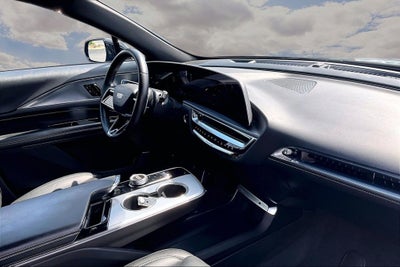2024 Cadillac LYRIQ Tech