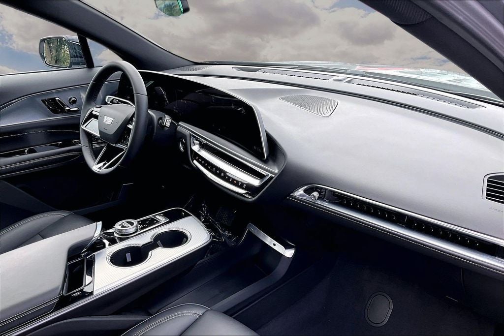 2024 Cadillac LYRIQ Tech