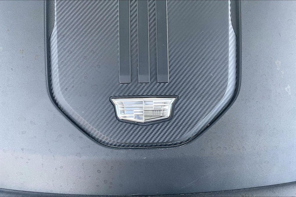 2024 Cadillac LYRIQ Luxury 2