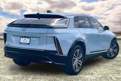 2024 Cadillac LYRIQ Luxury 2