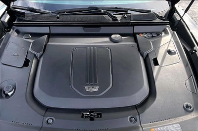 2024 Cadillac LYRIQ Luxury 2