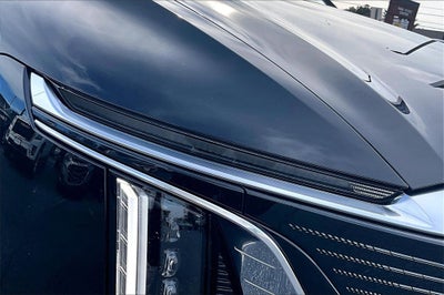 2024 Cadillac LYRIQ Luxury 2