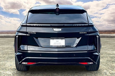 2024 Cadillac LYRIQ Luxury 2