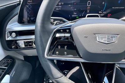 2024 Cadillac LYRIQ Luxury 2