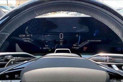 2024 Cadillac LYRIQ Luxury 2
