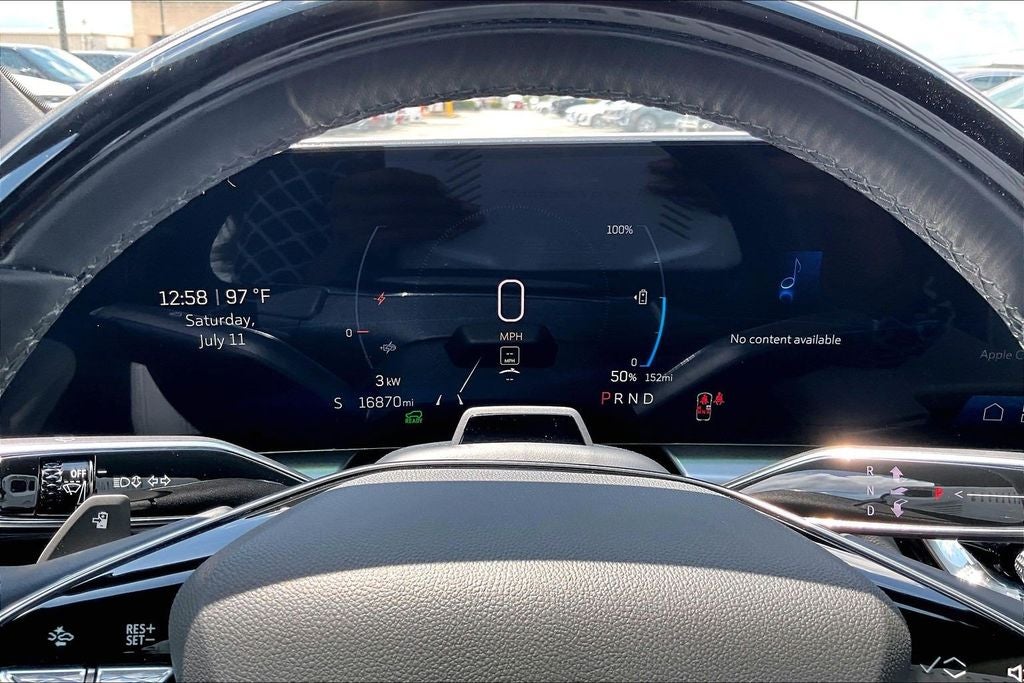 2024 Cadillac LYRIQ Luxury 2