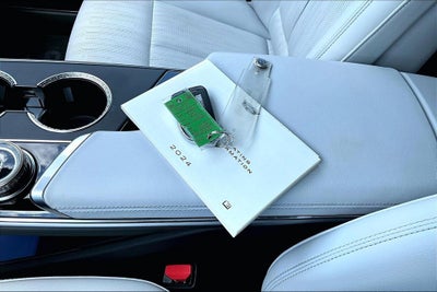 2024 Cadillac LYRIQ Luxury 2