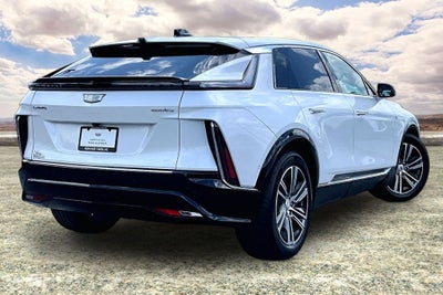 2024 Cadillac LYRIQ Luxury 2