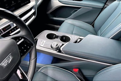2024 Cadillac LYRIQ Luxury 3