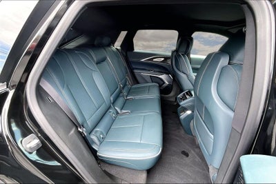 2024 Cadillac LYRIQ Luxury 3