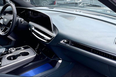 2024 Cadillac LYRIQ Luxury 3