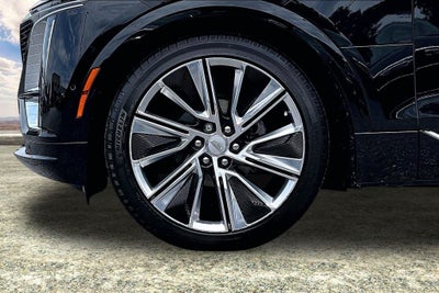 2024 Cadillac LYRIQ Luxury 3