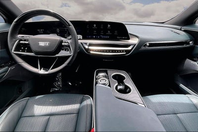 2024 Cadillac LYRIQ Luxury 3