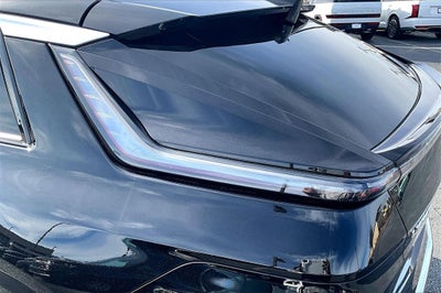 2024 Cadillac LYRIQ Luxury 3