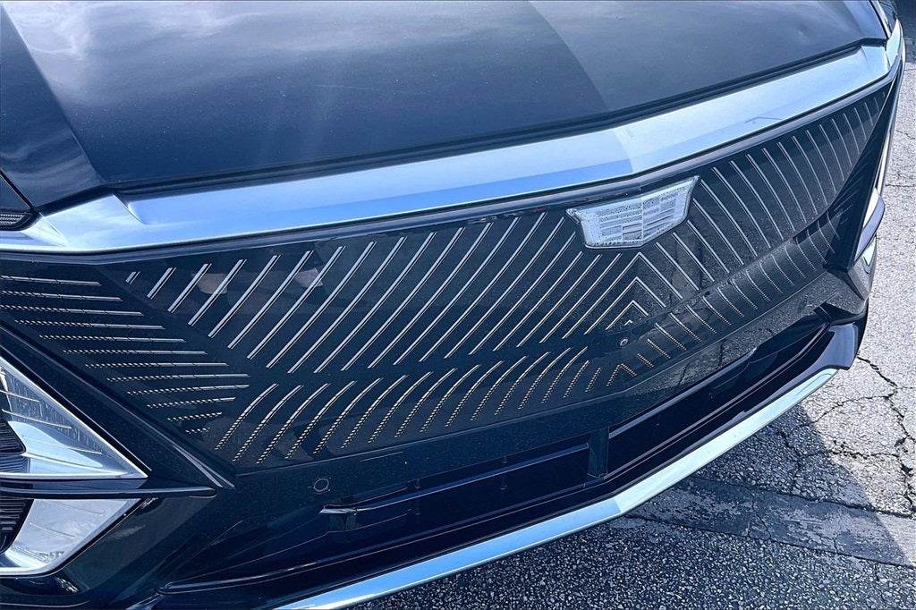 2024 Cadillac LYRIQ Luxury 3