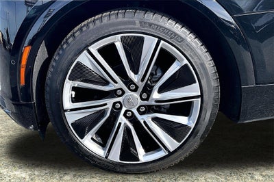 2024 Cadillac LYRIQ Luxury 3