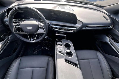 2024 Cadillac LYRIQ Luxury 3
