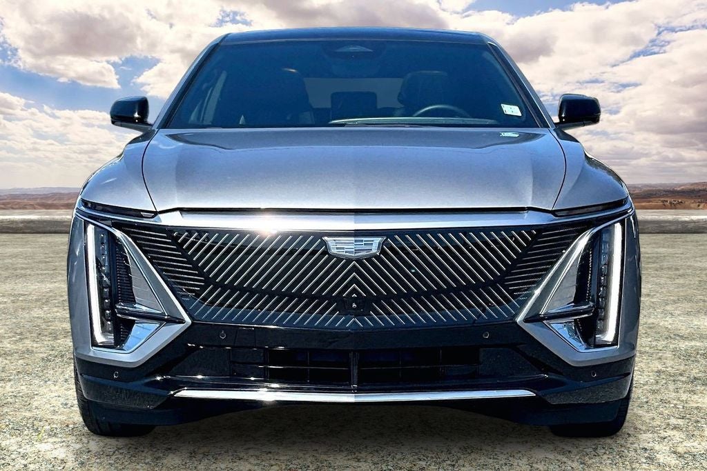 2024 Cadillac LYRIQ Luxury 3