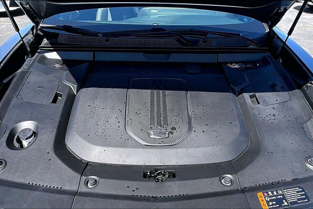 2024 Cadillac LYRIQ Luxury 3