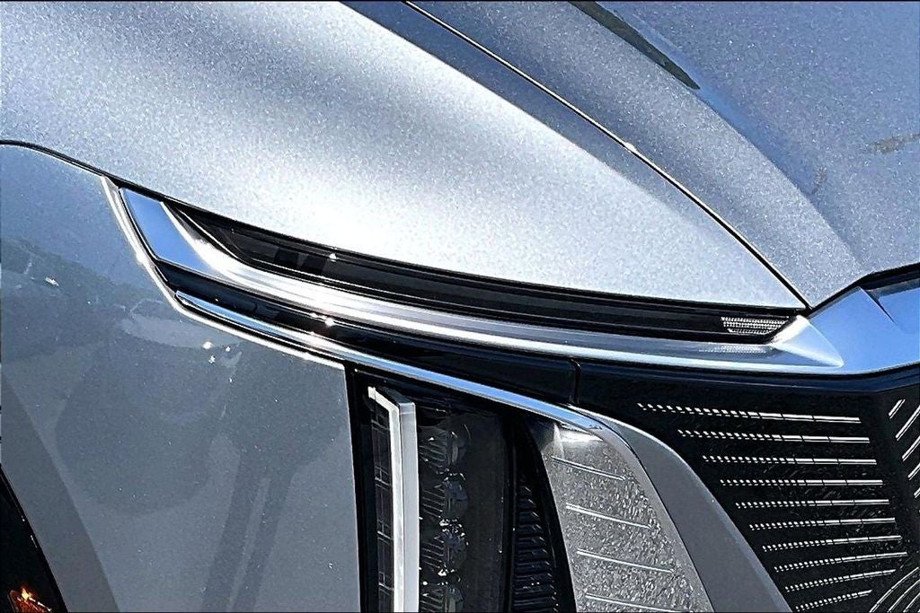 2024 Cadillac LYRIQ Luxury 3