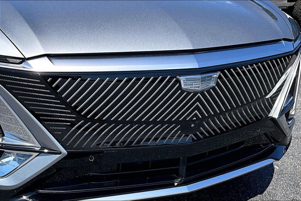 2024 Cadillac LYRIQ Luxury 3