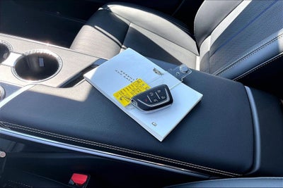 2024 Cadillac LYRIQ Luxury 3