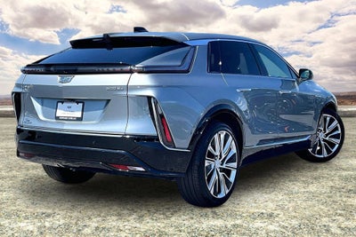 2024 Cadillac LYRIQ Luxury 3