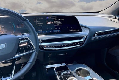 2024 Cadillac LYRIQ Luxury 3