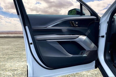 2024 Cadillac LYRIQ Luxury 3